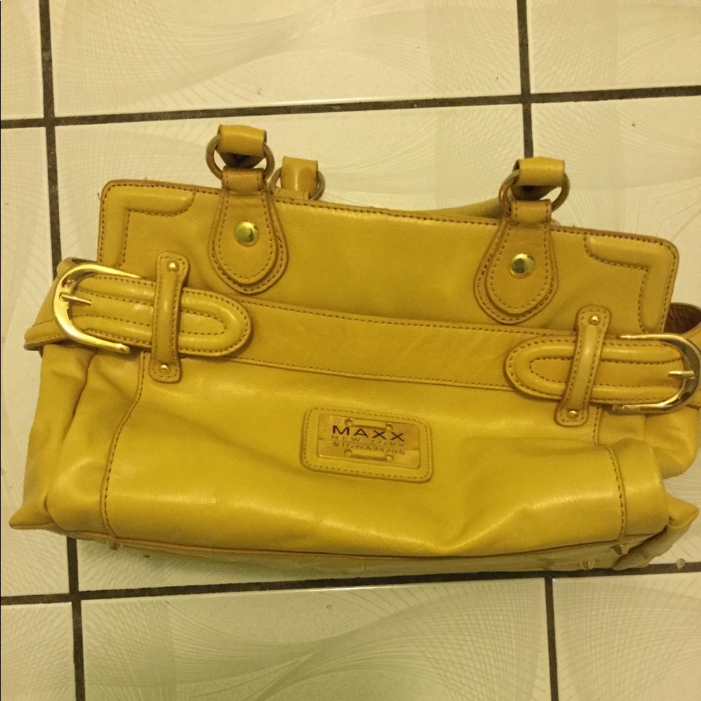 MAXX NEW YORK yellow/mustard handbag